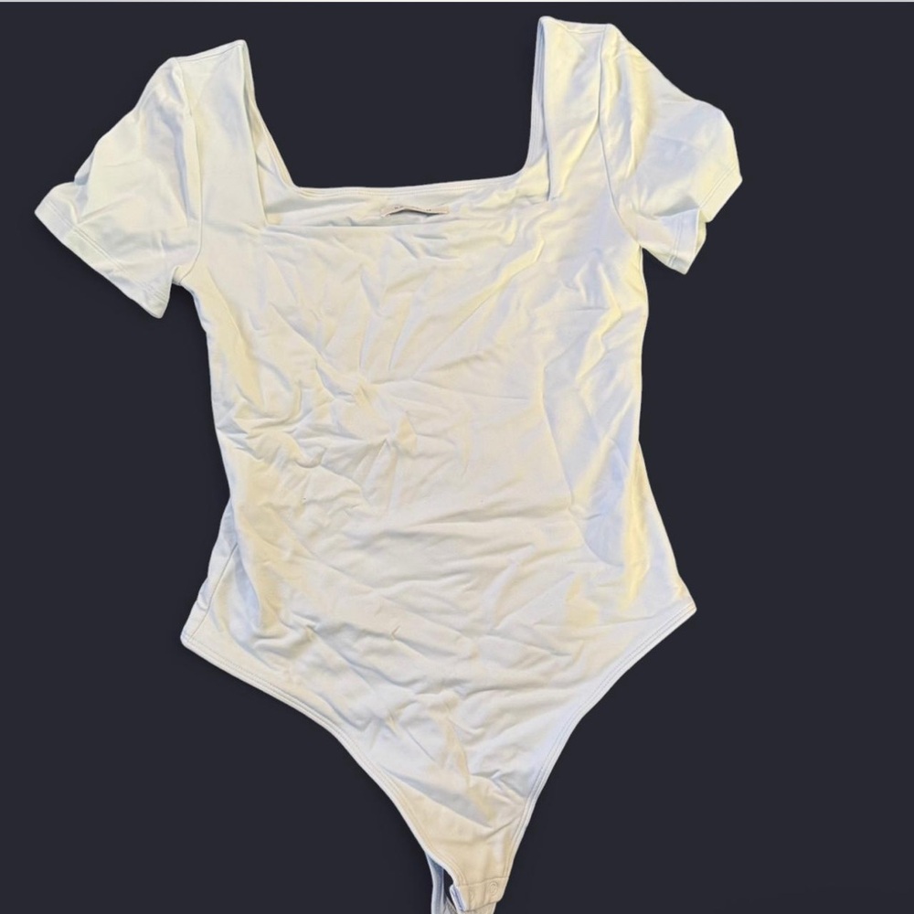 Aritzia babaton contour bodysuit